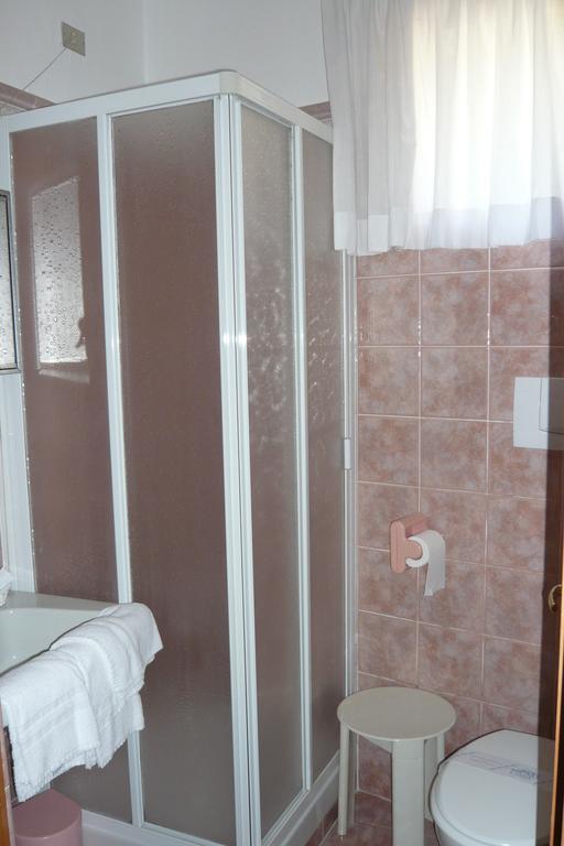 Hotel La Sacca Стреза Экстерьер фото